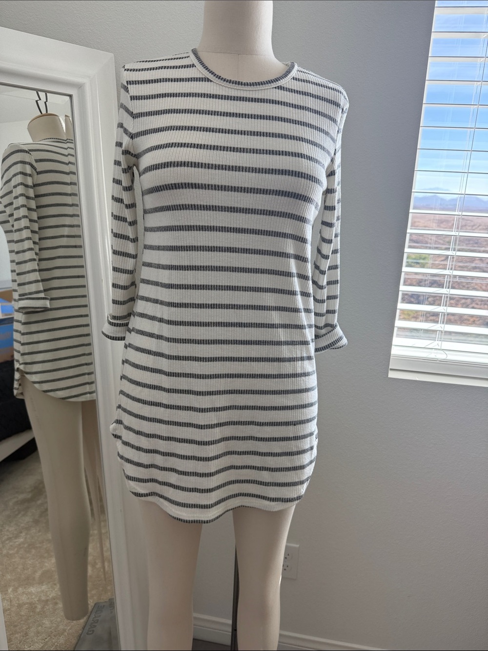 Striped Knit Tunic Top - White and Gray